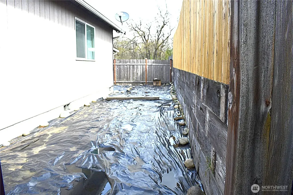 20236 White Rock Loop SW Centralia WA 98531