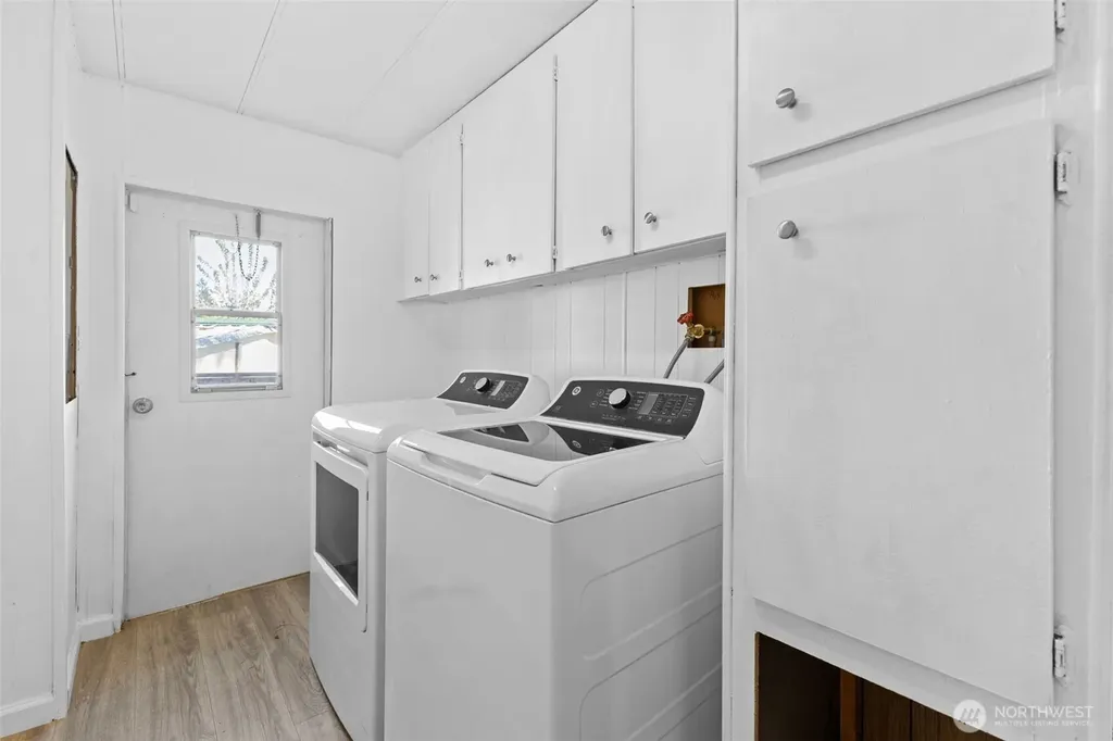 2419 Jahn Avenue NW Gig Harbor WA 98335