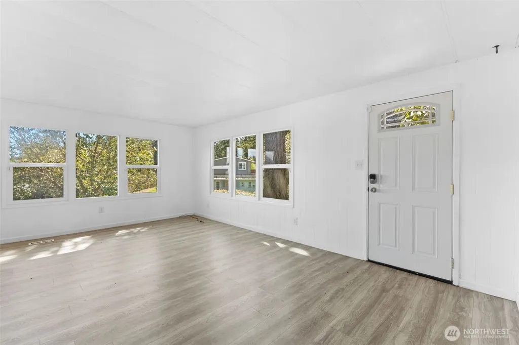 2419 Jahn Avenue NW Gig Harbor WA 98335