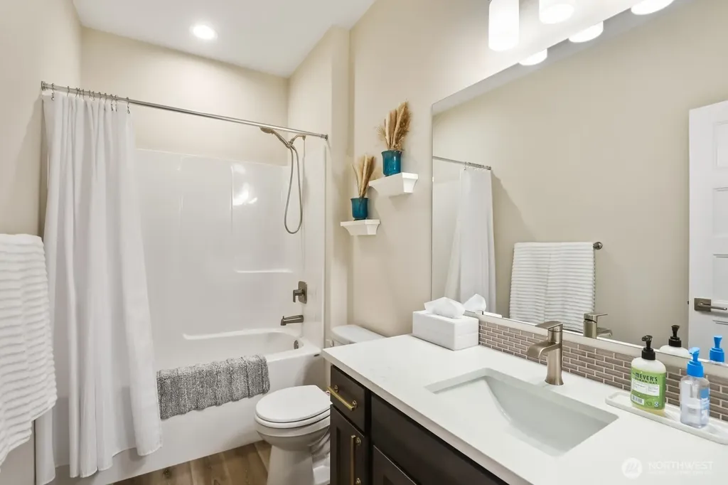 1402 89th Avenue SE Tumwater WA 98501