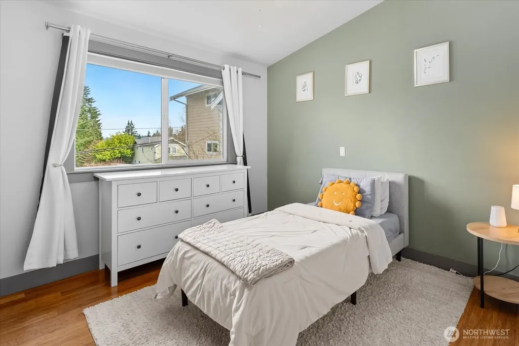 6205 NE 196th Street Kenmore WA 98028