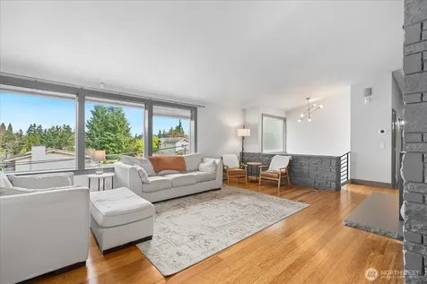 6205 NE 196th Street Kenmore WA 98028