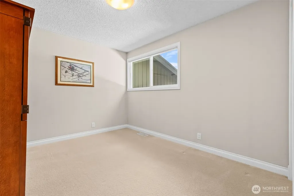 7901 Sapphire Drive SW Lakewood WA 98498