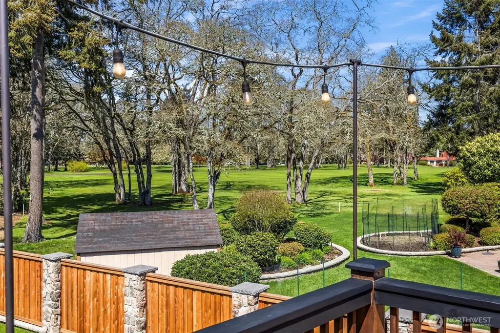 7901 Sapphire Drive SW Lakewood WA 98498