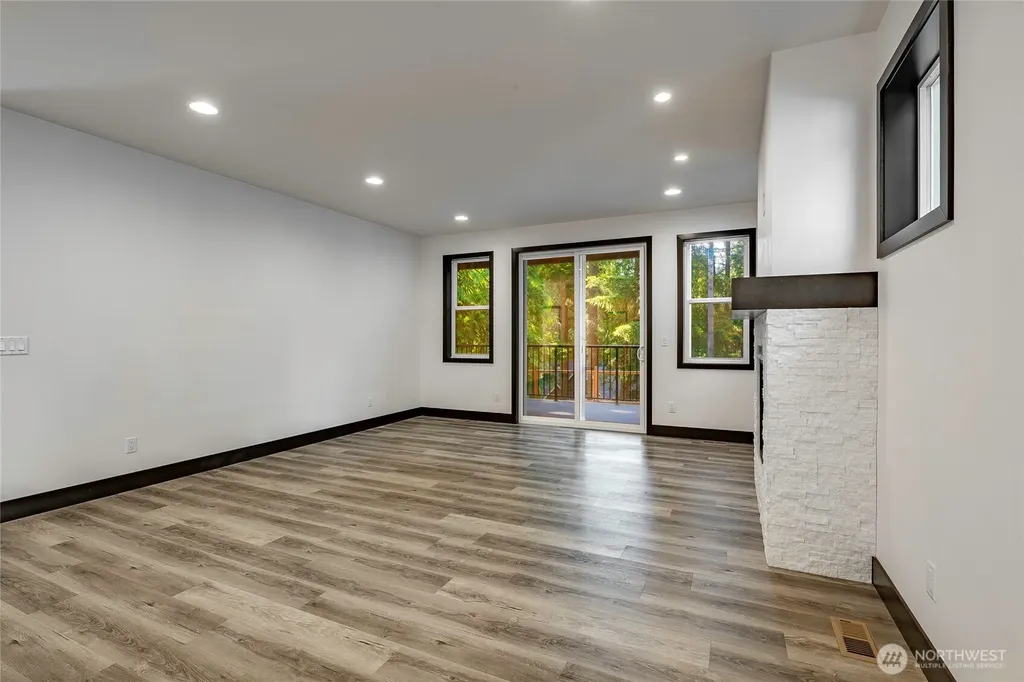 75 Louise View Drive Bellingham WA 98229
