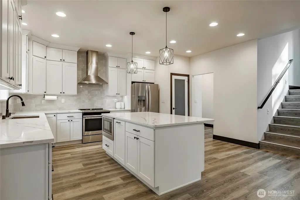 75 Louise View Drive Bellingham WA 98229