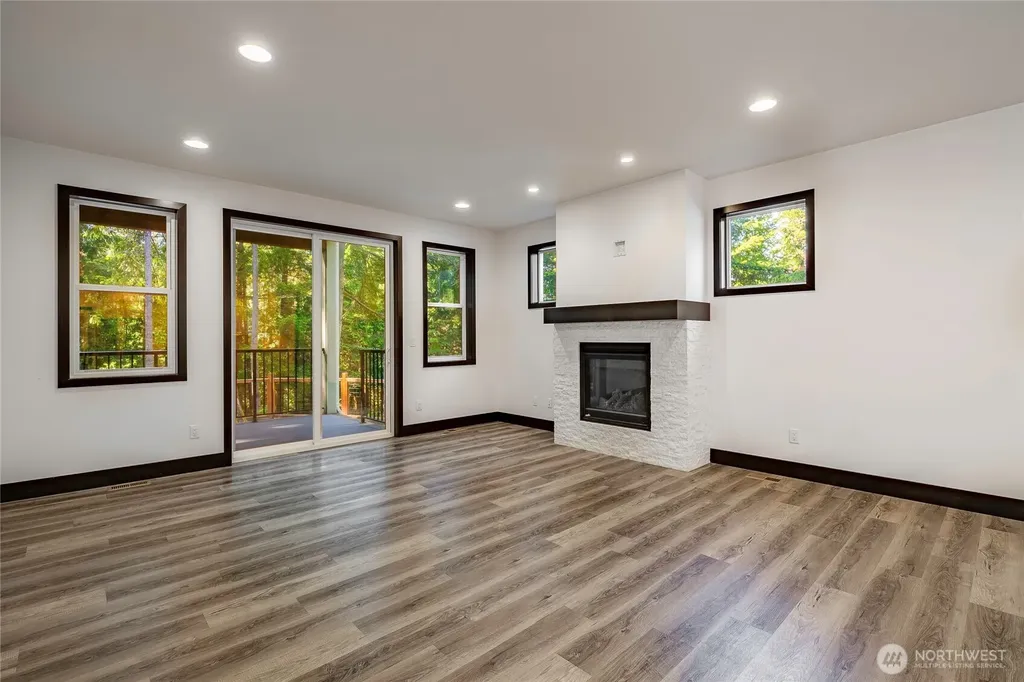 75 Louise View Drive Bellingham WA 98229