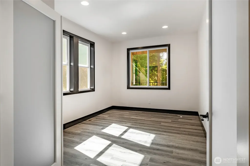 75 Louise View Drive Bellingham WA 98229