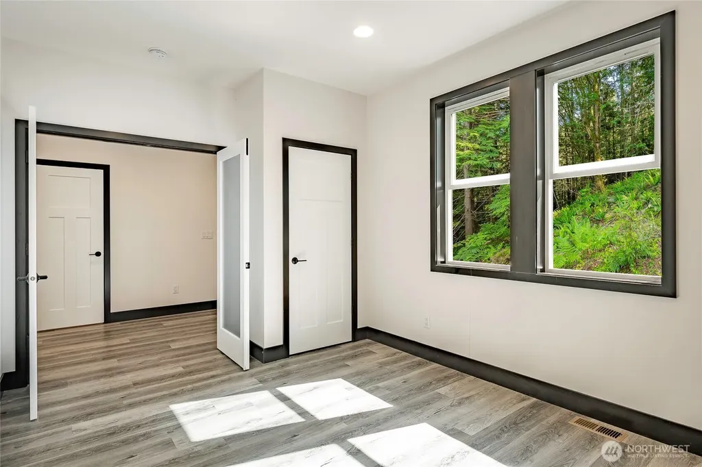 75 Louise View Drive Bellingham WA 98229