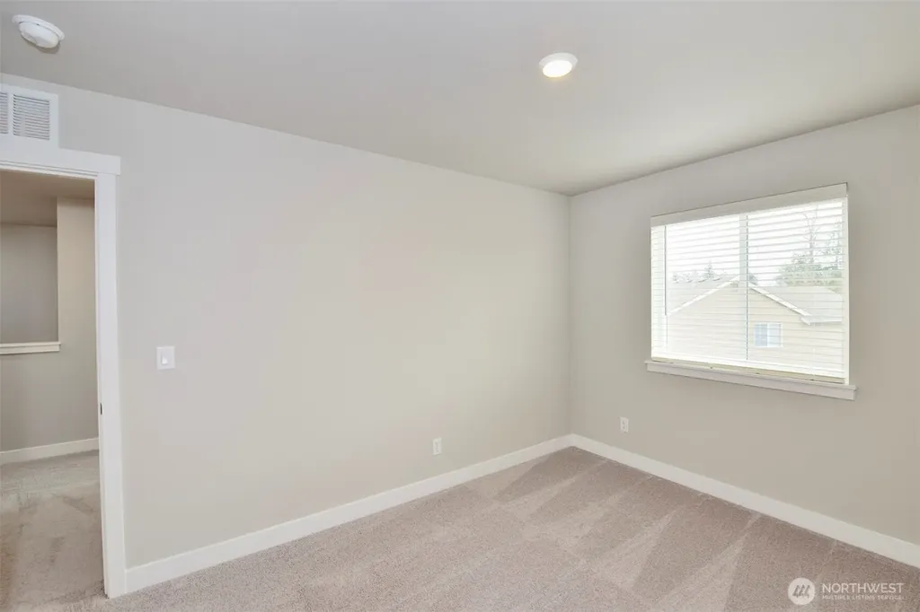 15124 87th Place E Puyallup WA 98375