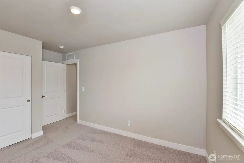 15124 87th Place E Puyallup WA 98375