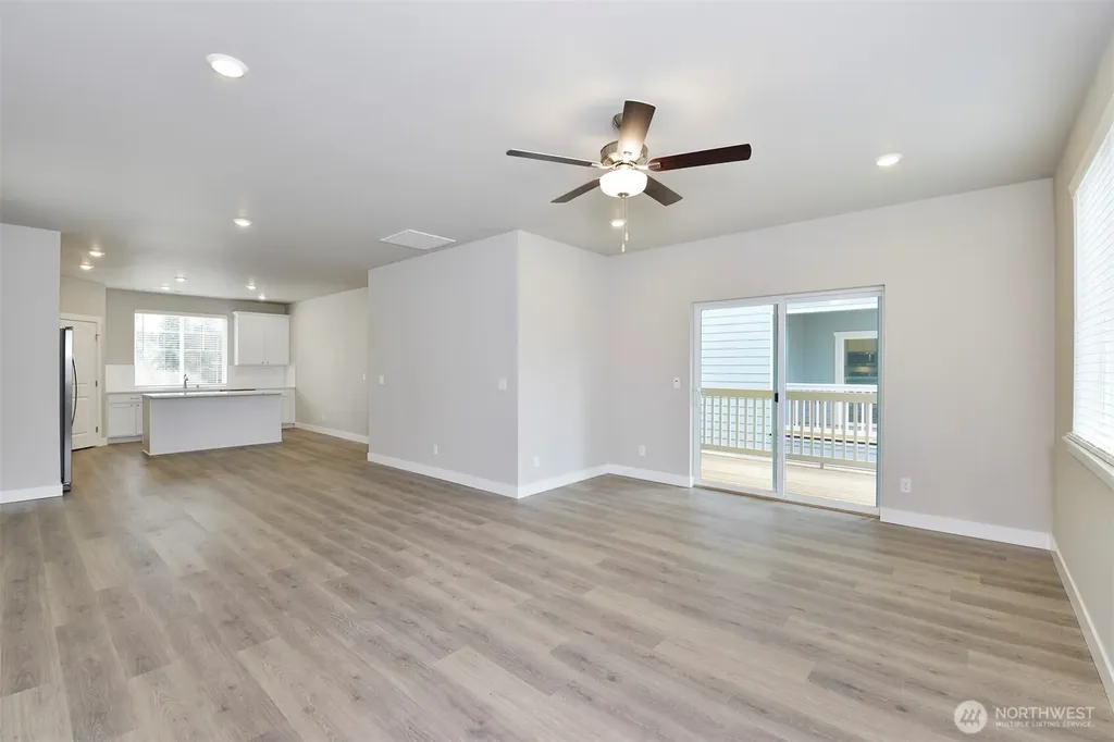 15124 87th Place E Puyallup WA 98375