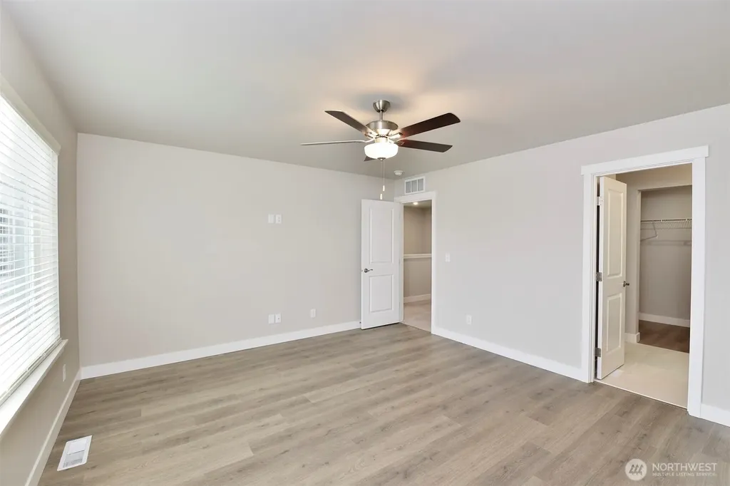 15124 87th Place E Puyallup WA 98375