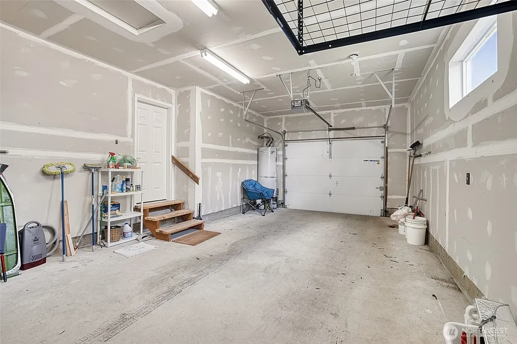 376 Sand Dune Avenue SW Ocean Shores WA 98569