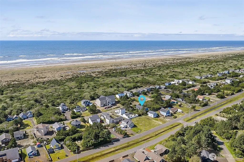 376 Sand Dune Avenue SW Ocean Shores WA 98569