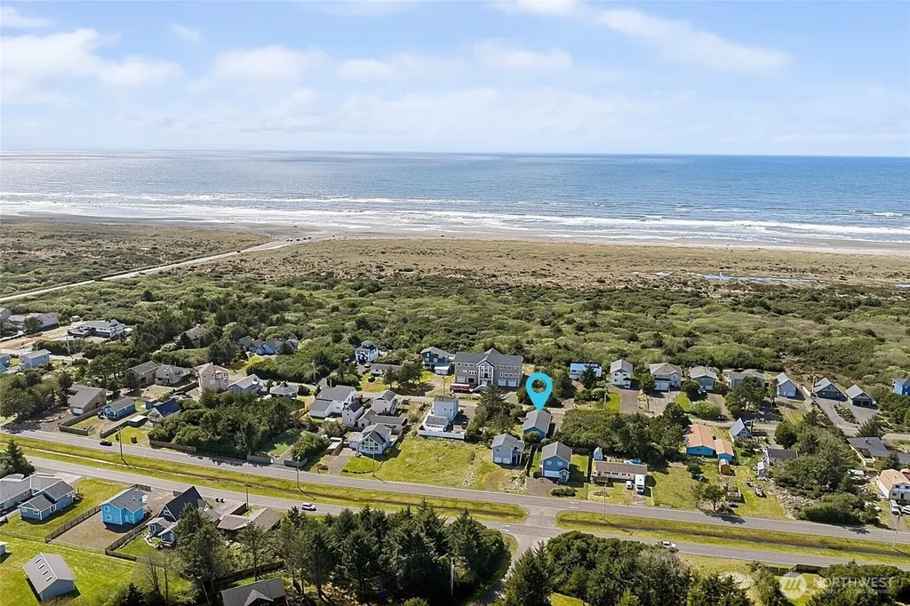 376 Sand Dune Avenue SW Ocean Shores WA 98569