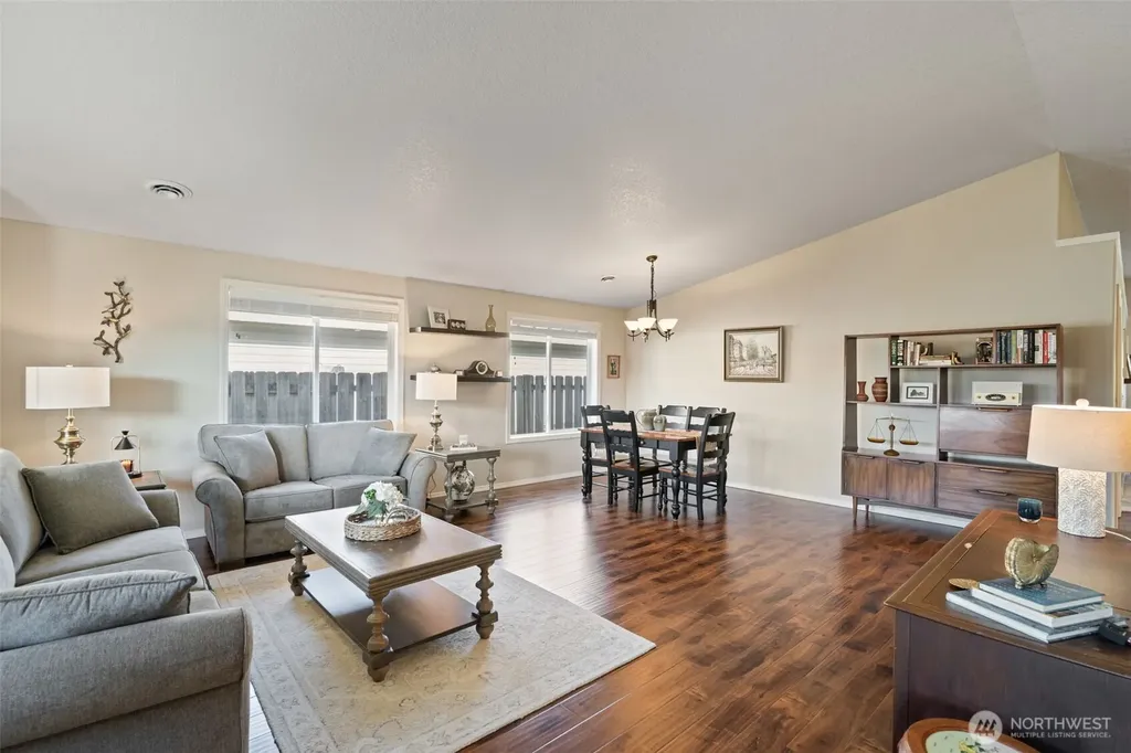 113 Rose Marie Drive Chehalis WA 98532