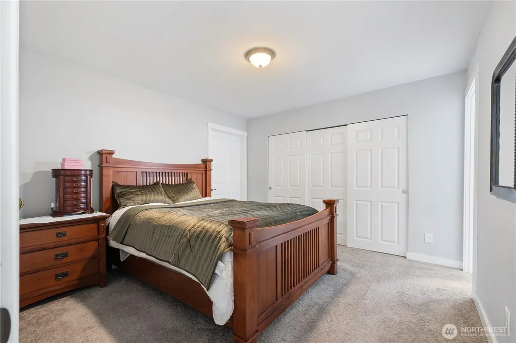 5000 Hansberry Street NW Bremerton WA 98311