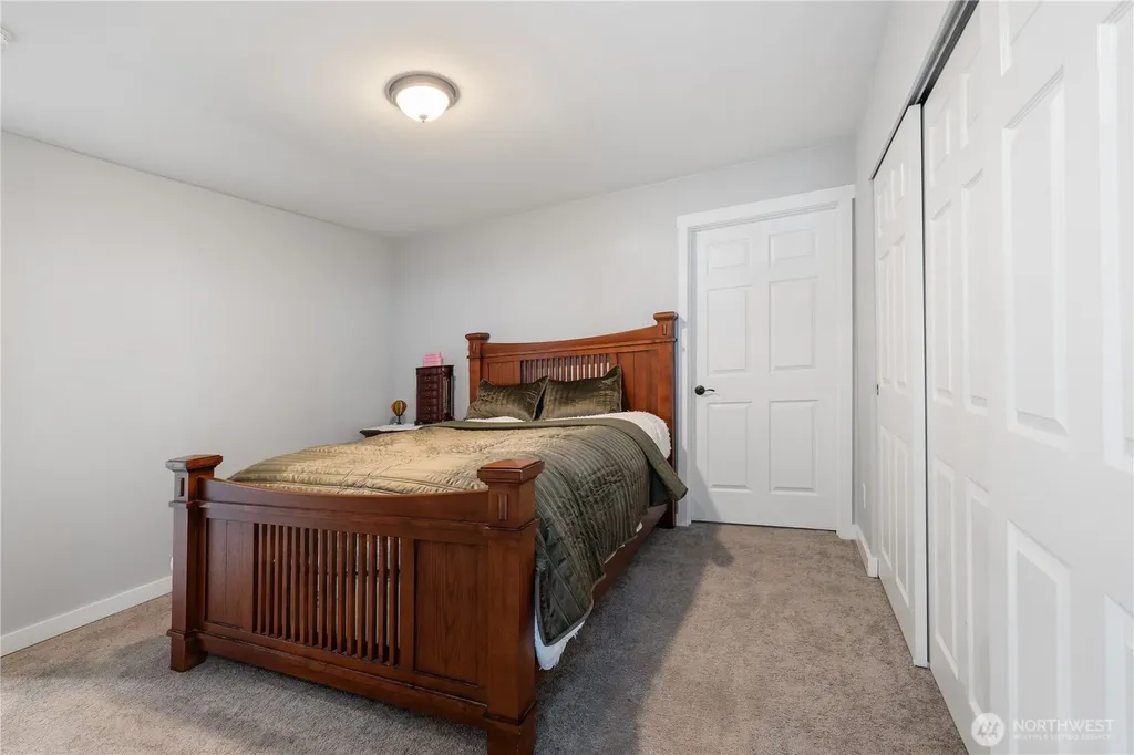 5000 Hansberry Street NW Bremerton WA 98311