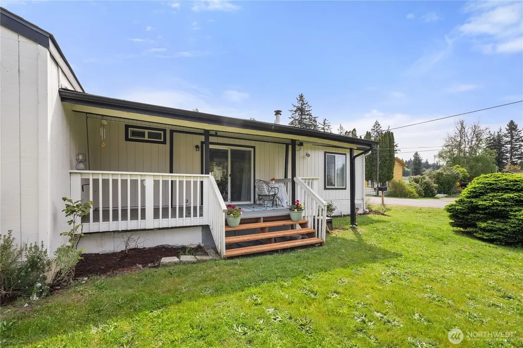 5000 Hansberry Street NW Bremerton WA 98311