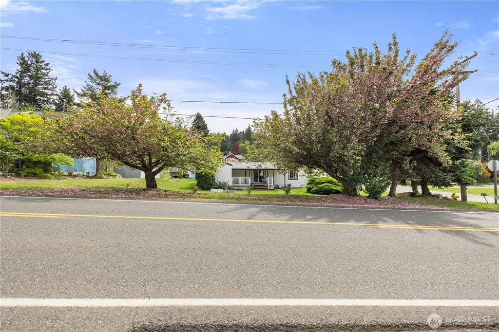 5000 Hansberry Street NW Bremerton WA 98311