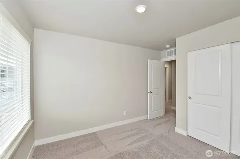 15136 87th Place E Puyallup WA 98375
