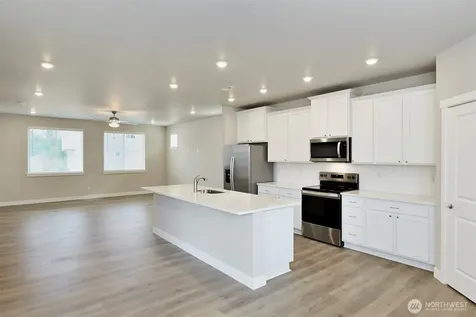 15136 87th Place E Puyallup WA 98375