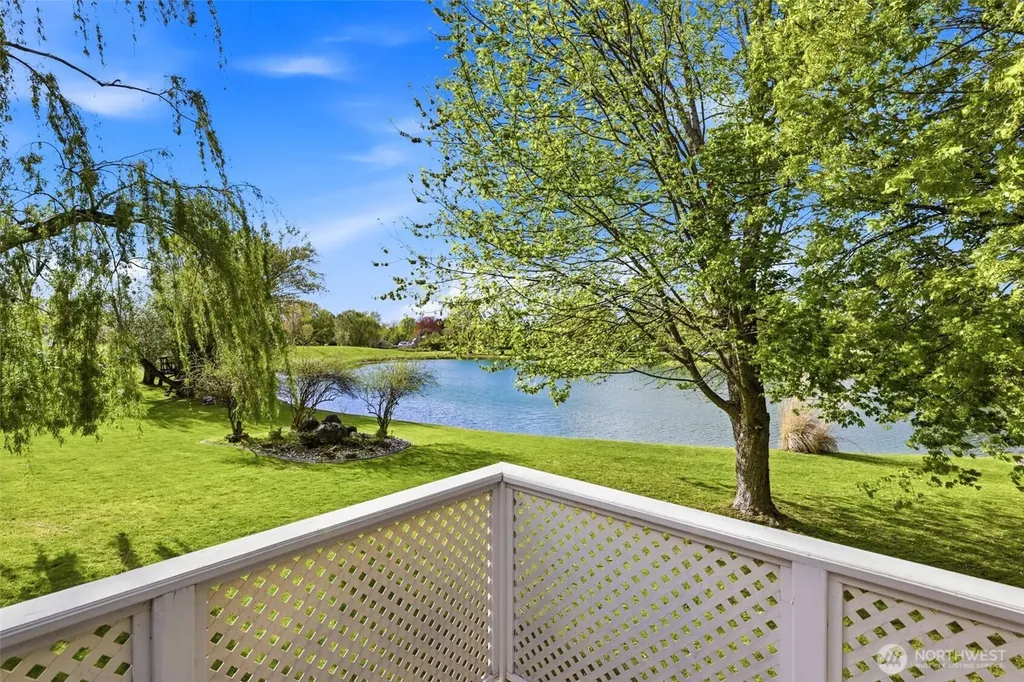 3413 Eastlake Drive West Richland WA 99353