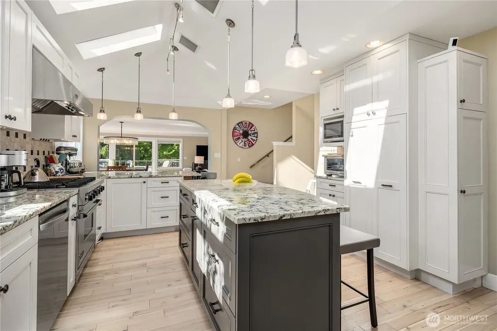 4014 SW 98th Street Seattle WA 98136