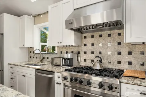 4014 SW 98th Street Seattle WA 98136