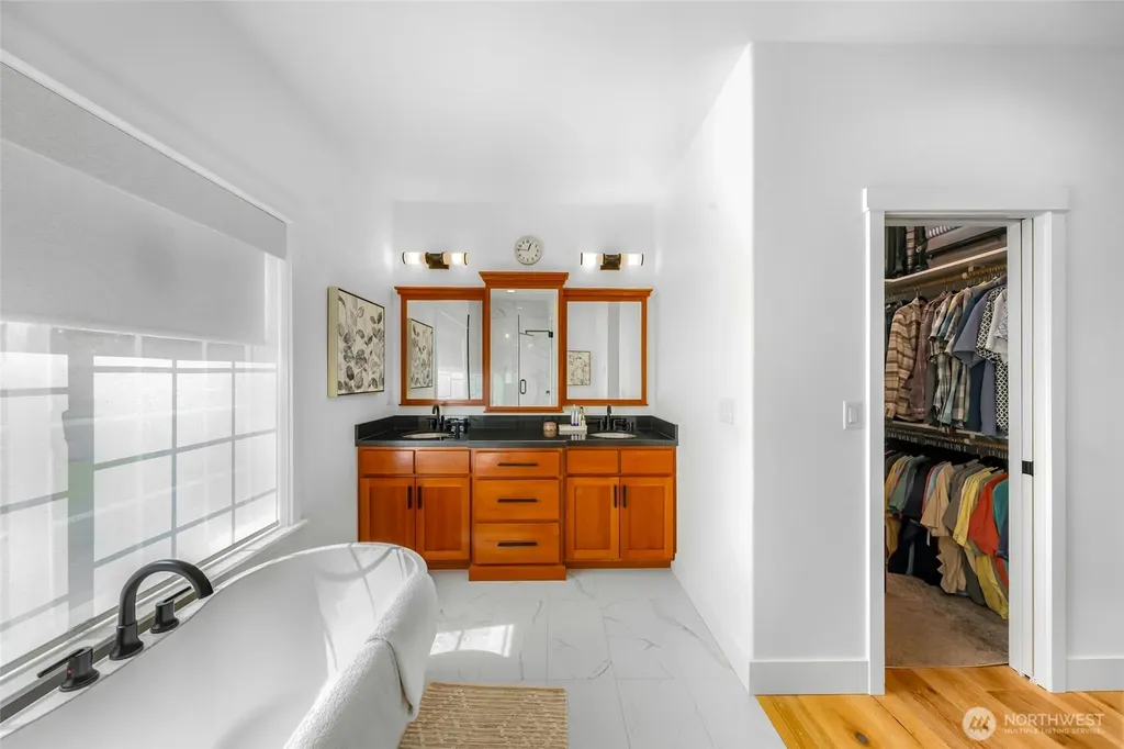 548 Sunrise Drive Lynden WA 98264