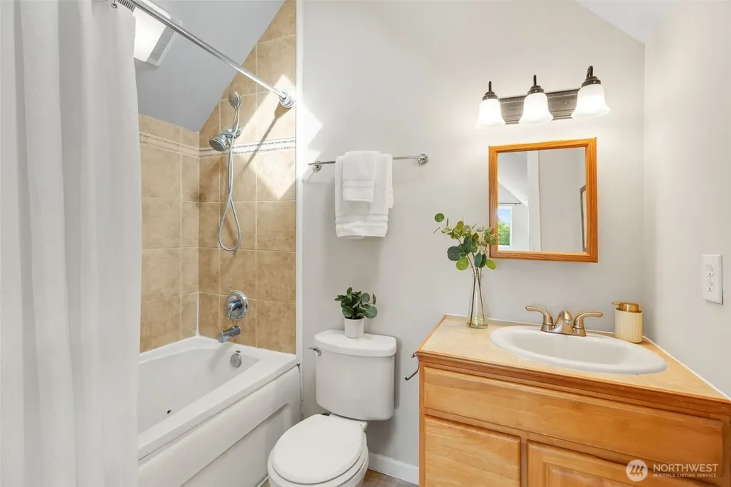 4411 Bagley Avenue N Seattle WA 98103