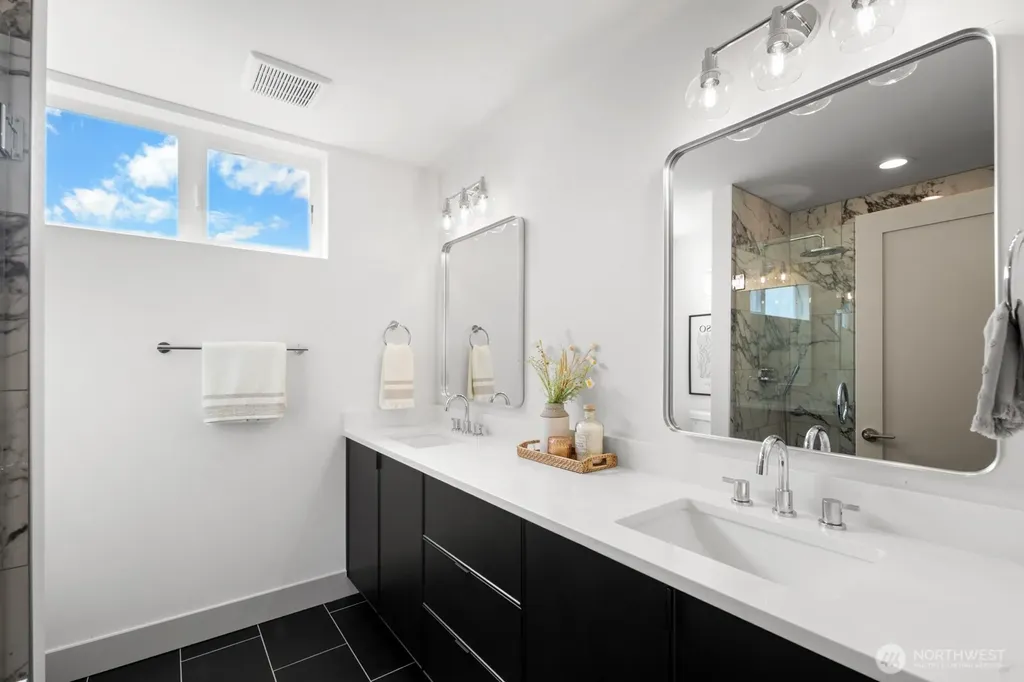 2931 39th Avenue SW Seattle WA 98116