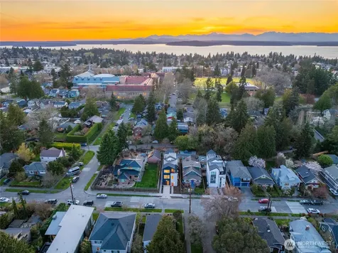2931 39th Avenue SW Seattle WA 98116