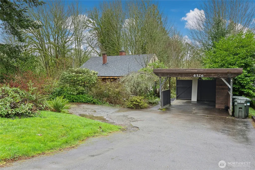 6526 NE 198th Street Kenmore WA 98028