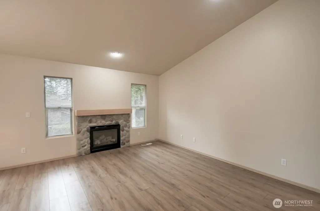 265 SE Valley View Way Chehalis WA 98532
