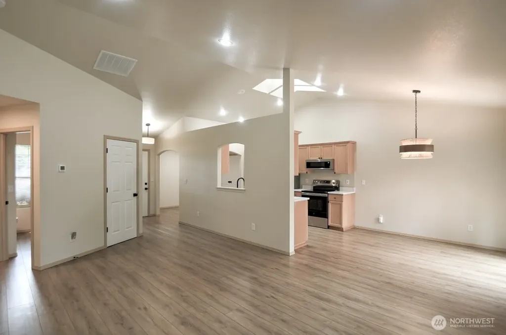 265 SE Valley View Way Chehalis WA 98532