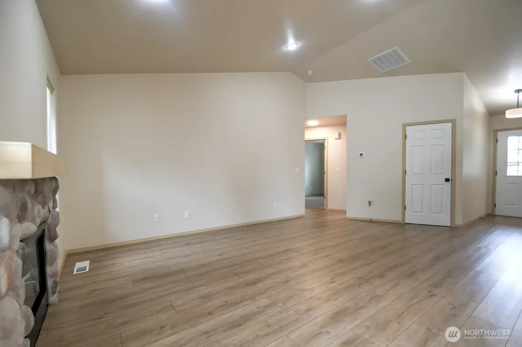 265 SE Valley View Way Chehalis WA 98532