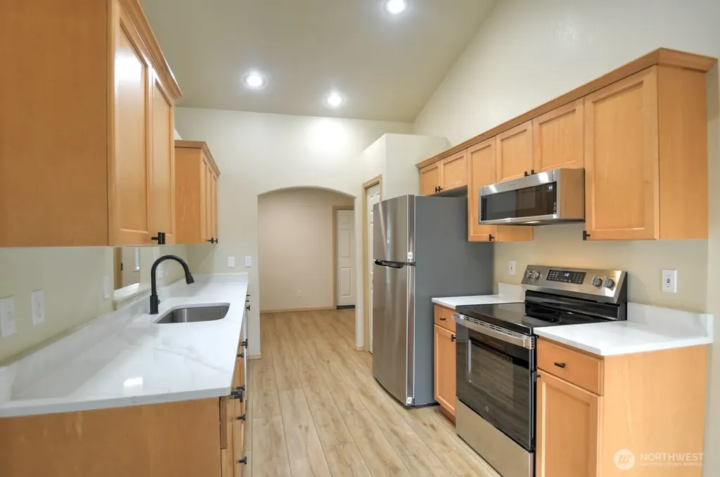 265 SE Valley View Way Chehalis WA 98532
