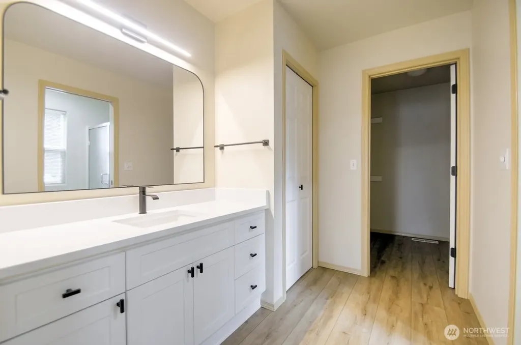 265 SE Valley View Way Chehalis WA 98532