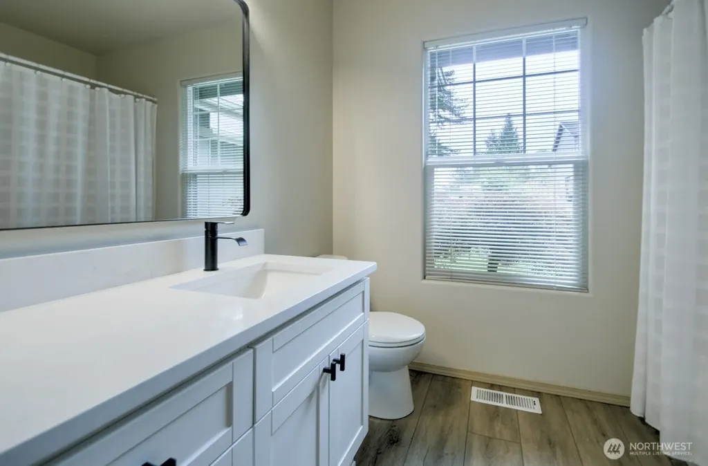 265 SE Valley View Way Chehalis WA 98532