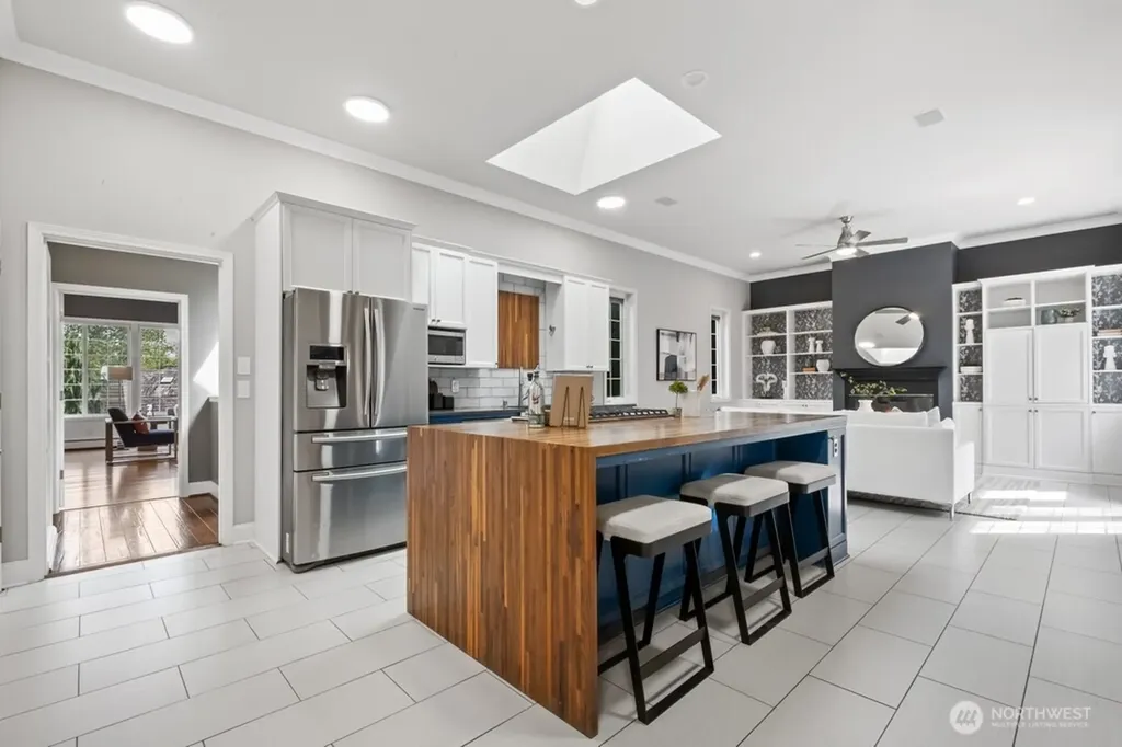 17247 SE 54th Place Bellevue WA 98006