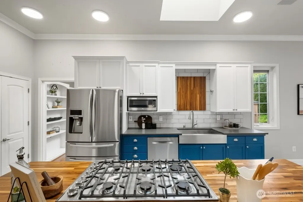 17247 SE 54th Place Bellevue WA 98006