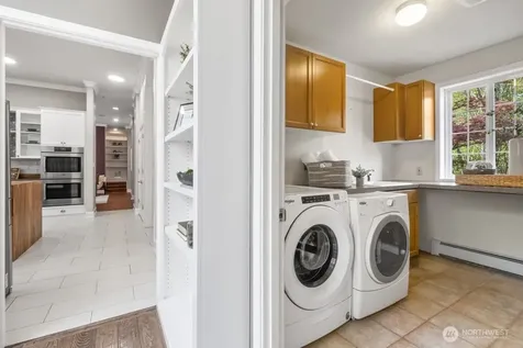 17247 SE 54th Place Bellevue WA 98006