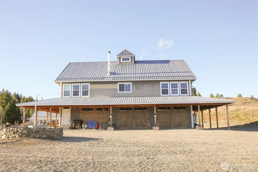 299 Vulcan Mountain Road Curlew WA 99118