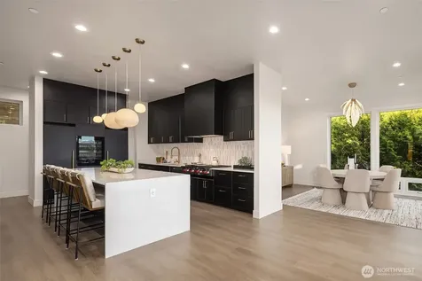 8243 W Mercer Way Mercer Island WA 98040