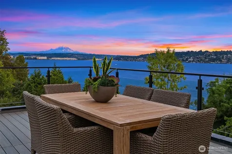 8243 W Mercer Way Mercer Island WA 98040