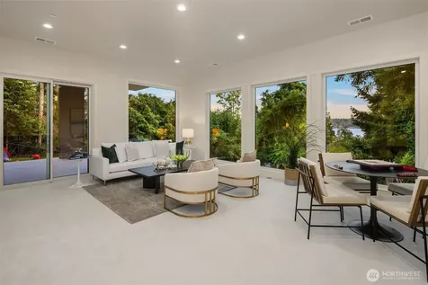 8243 W Mercer Way Mercer Island WA 98040