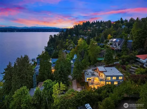 8243 W Mercer Way Mercer Island WA 98040
