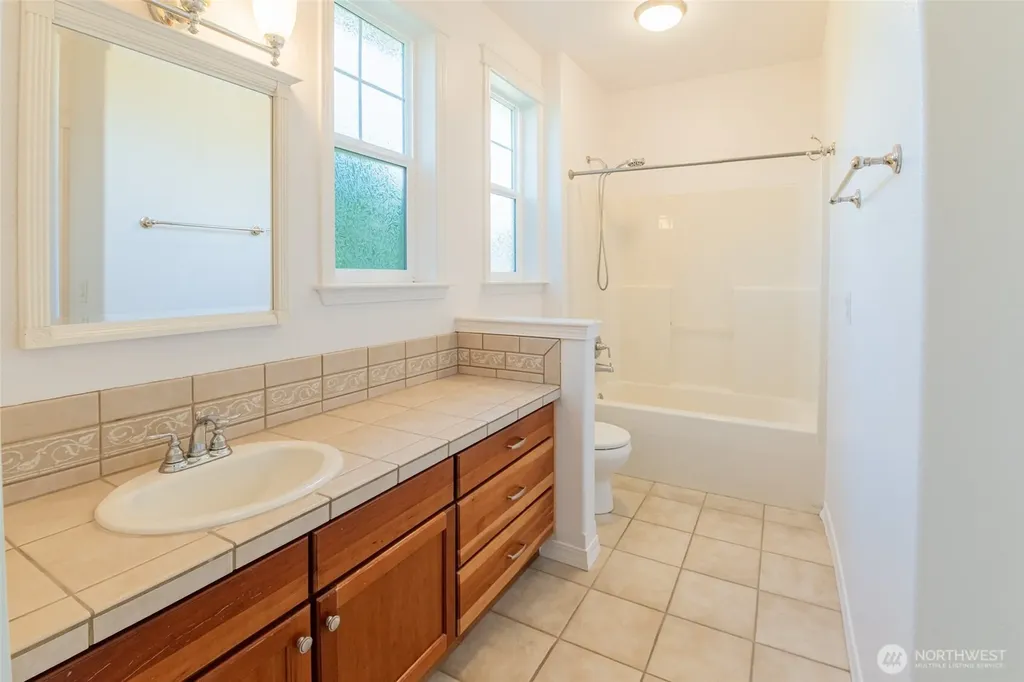 724 Alma Lane SE Olympia WA 98513
